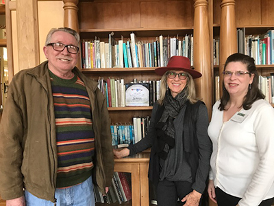 Artemis literary editor Maurice Ferguson, Jeri Rogers, and Beth Harris