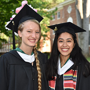 Two Hollins 2022 graduates