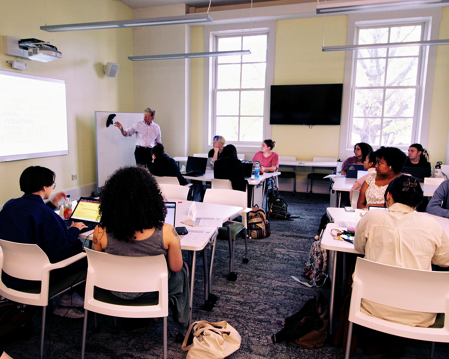 Career and Life Design Learning Session in library classroom